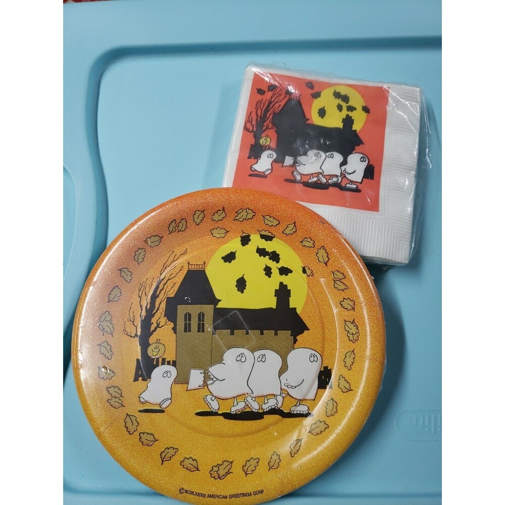 New Forget me not Halloween Fall Ghost dessert plates and napkins Treat Or Treat